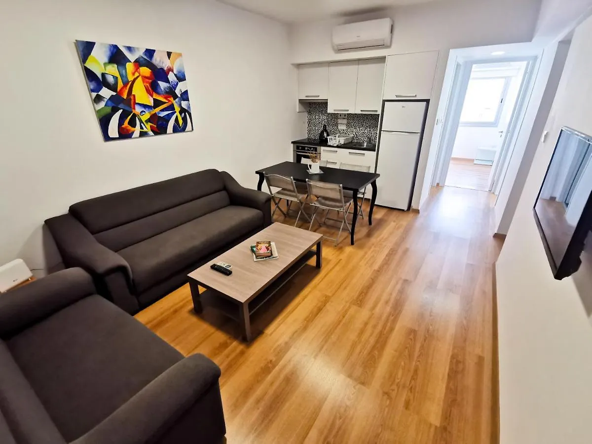 Daze Off Central Apartment, 300M To The Finikoudes Beach Larnaca Chipre